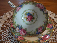 PARAGON, DOUBLE STAMPED TEA CUP SET
