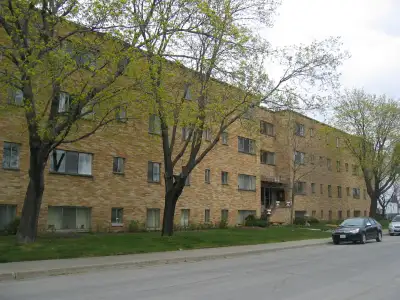 West End 2 Bedroom in Great Area