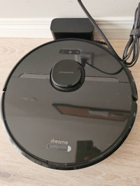Dreame Roomba with free accessories