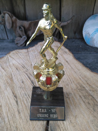 1987 7 Inch High Baseball Trophy