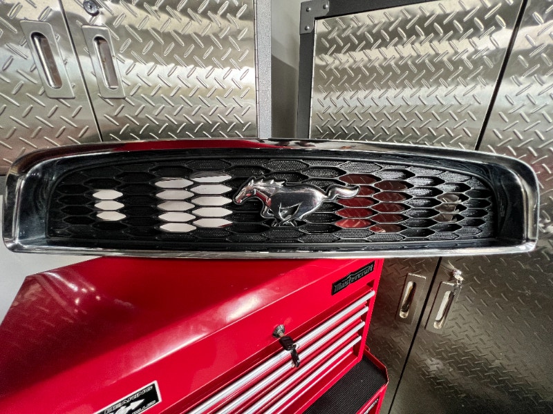 2013 Ford Mustang GT Premium Upper & Lower Grilles Auto Body Parts