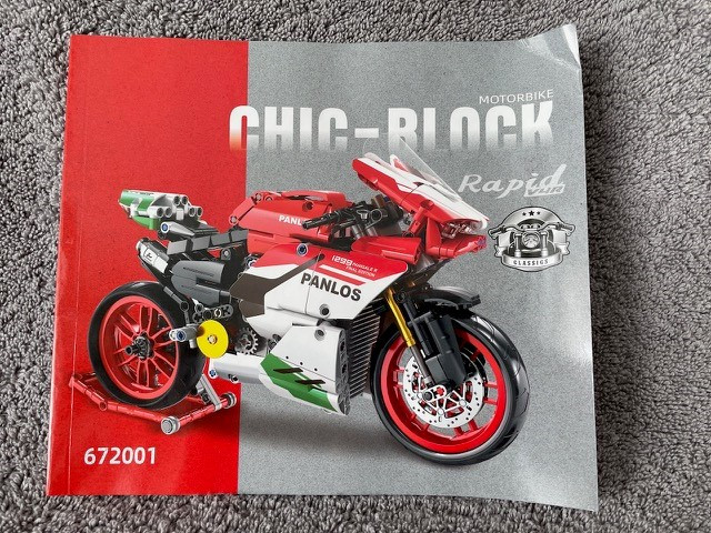 Technic Red Racing Motorcycle - 100% compatible with Lego dans Jouets et jeux  à Longueuil/Rive Sud