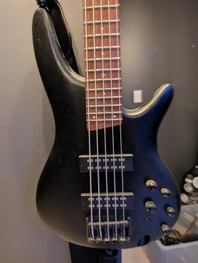 Ibanez SR305EB-WK 5 String bass, View more