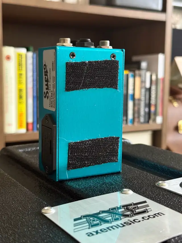 Supro Tremolo in Amps & Pedals in City of Toronto - Image 4