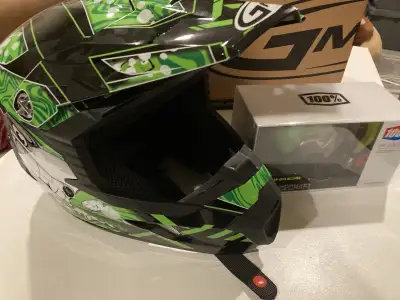 This was purchase and never had chance to use / selling as too small for our child GMAX shark /green...