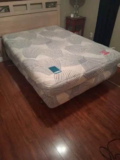 Double Mattress & Boxspring, View more