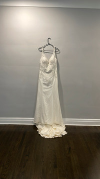 Gorgeous David's Bridal - Wedding Dress - Size 12 (8/10 Street)