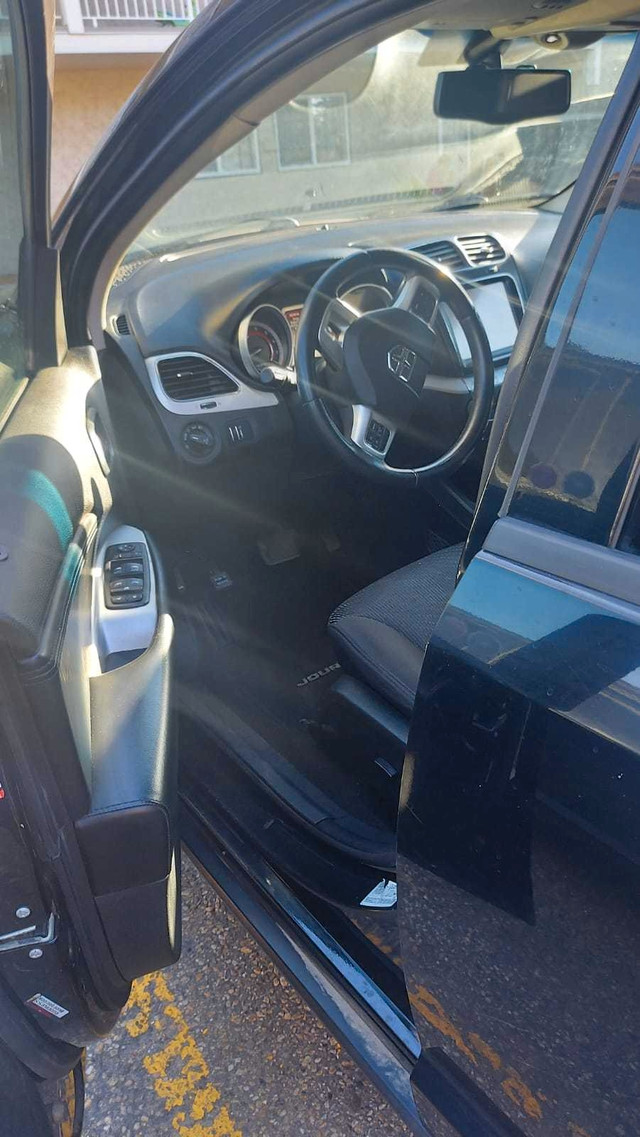 Selling my 2014 Dodge Journey  in Cars & Trucks in Edmonton - Image 3
