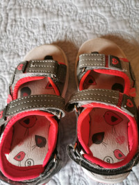Girls Toddler Sandals, BNWOT, size 6