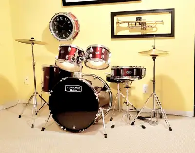 LIKE NEW Mapex Tornado drum kit set - SUPER CLEAN!, View more