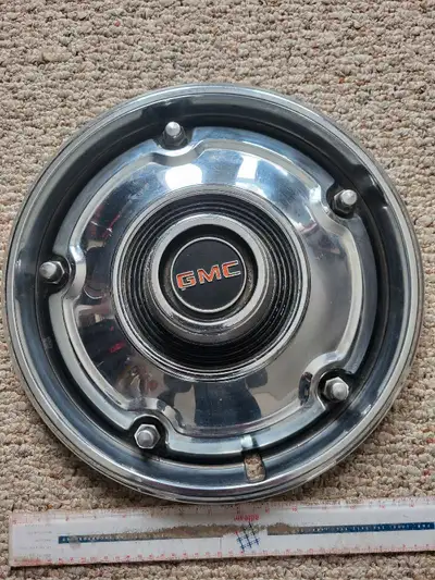 Vintage Original Full cover 15 inch GMC chromed Hubcap $65 Earl Grey Sk