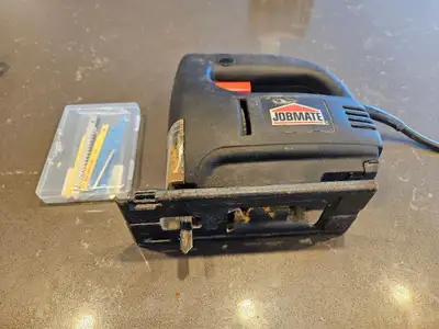 Job mate 3-Amp Corded Jig Saw and a pack of brand new blades., View more