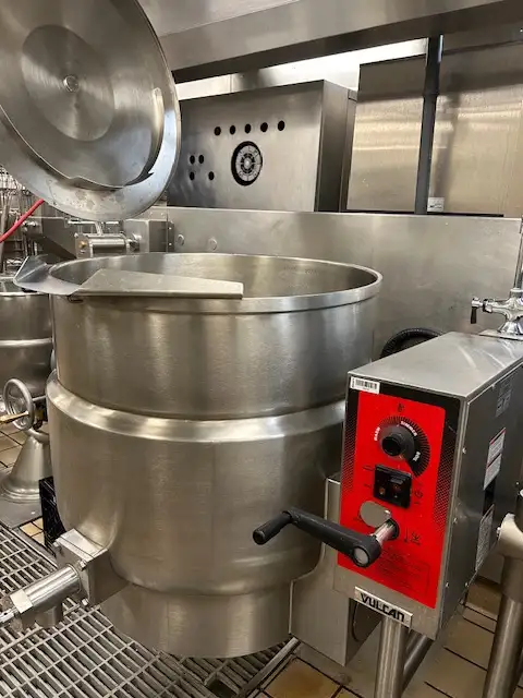 Vulcan K60ELT 60 Gallon Electric Tilting Steam Kettle62863263357059128