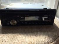 JVC CD Receiver KD-R210 w/remote RM-RK50