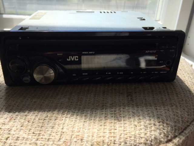 JVC CD Receiver KD-R210 w/remote RM-RK50 in Audio & GPS in Brockville