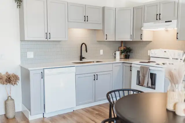 Room in a 3 Bed 1.5 Baths Townhouse in Long Term Rentals in Charlottetown - Image 8