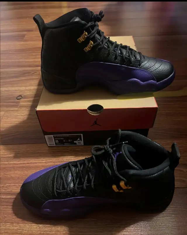 Jordan 12 purple in Men's Shoes in City of Toronto - Image 3