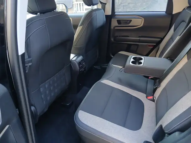 2025 Bronco Sport Big Bend...like new571064731347210245
