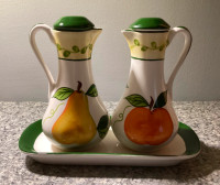 “Living Art” Peramela Design 3-Piece Oil & Vinegar Cruet Set