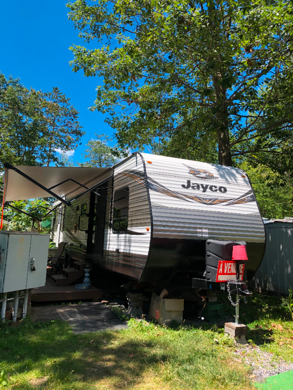 Roulotte Jayco 2019 38pi. 42,000. dans Caravanes de parc  à Laurentides