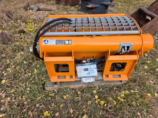 LandHonor Cement / Concrete Mixer for Skid Steer in Other in Edmonton - Image 2
