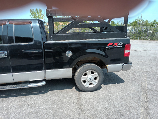 Ford F150 4x4 auto with 4 ft high box in Cars & Trucks in Ottawa - Image 3