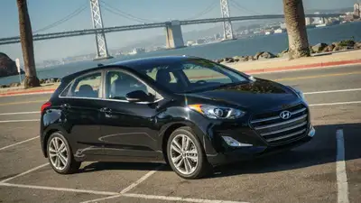 Still on finance.. 2lakh kilometers 2016 hyundai elantra gt hatchback Contact me for more details