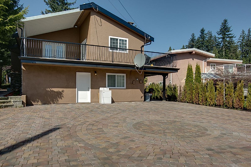 AMAZING TWO BEDROOM SUITE IN NORTH VANCOUER Long Term Rentals North