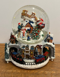  Wind Up Rotating Train Snow Globe - “Here Comes Santa Claus