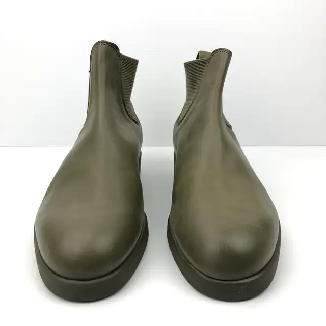 NEW R.M. WILLIAMS Marc Newson Yard Boot 365 size 9 in Men's Shoes in Markham / York Region - Image 3