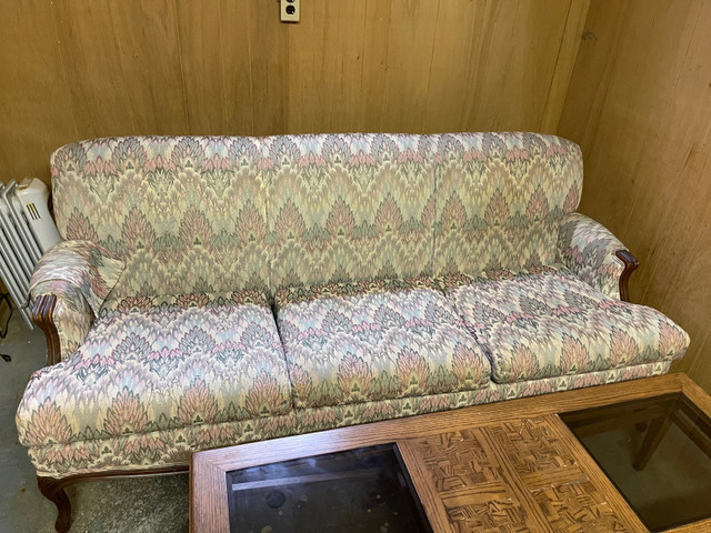 antique couch and chair set in Couches & Futons in Hamilton - Image 2