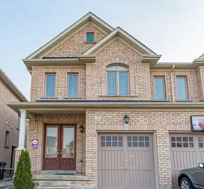 Semi-detached 3 bedroom, 3 bathroom