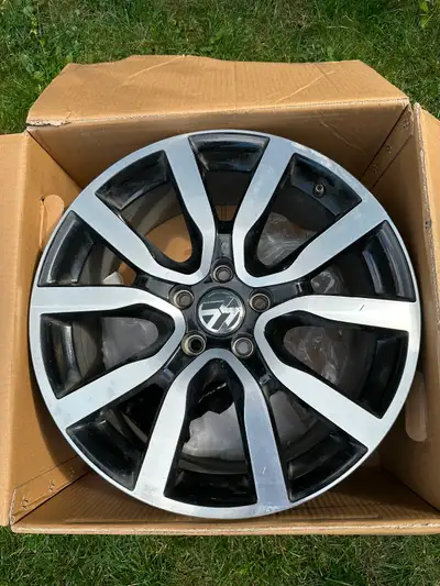 4x MAG OEM Volkswagen golf, 18 pouces. 5.X 112 largeur 7.5 pouces. ET51. MAG. Original. En excellent...