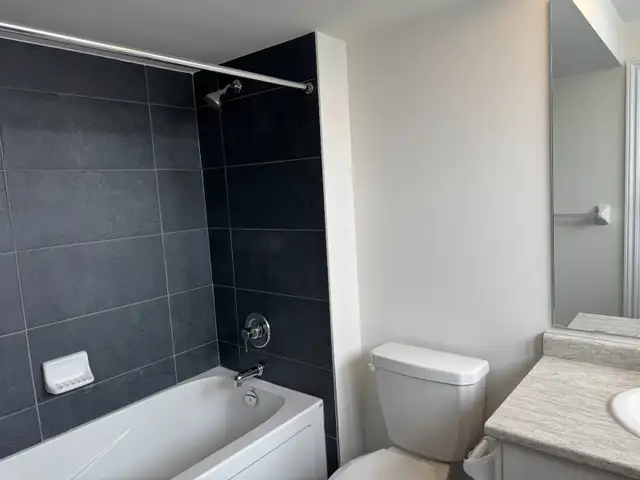 Condo Townhouse for Rent Never Lived In! in Long Term Rentals in Mississauga / Peel Region - Image 8