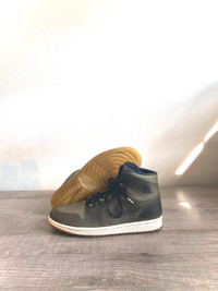 Nike Jordan 1 Retro 4lab1 Reflect Silver - Size 10 - 120$