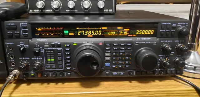 NEAR MINT YAESU  FT1000MP AMATEUR RADIO TRANSCEIVER.  MARS MOD