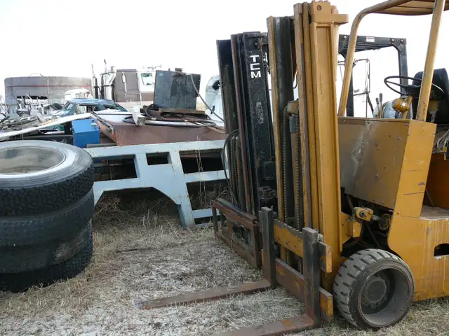 FORKLIFT MASTS in Other in Calgary - Image 7