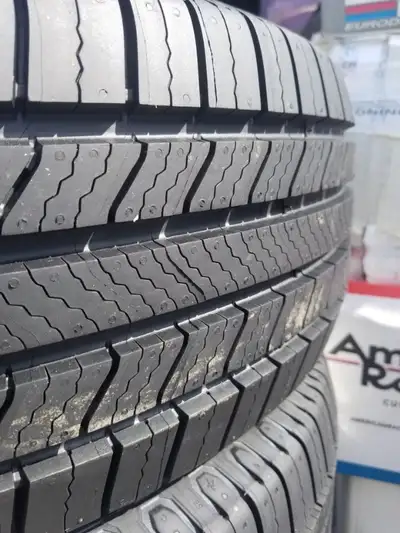 New Michelin DEFENDER 2 Touring All-Season 235/60R18 107H XL $ 1160 plus hst per set of 4 tires NEW...