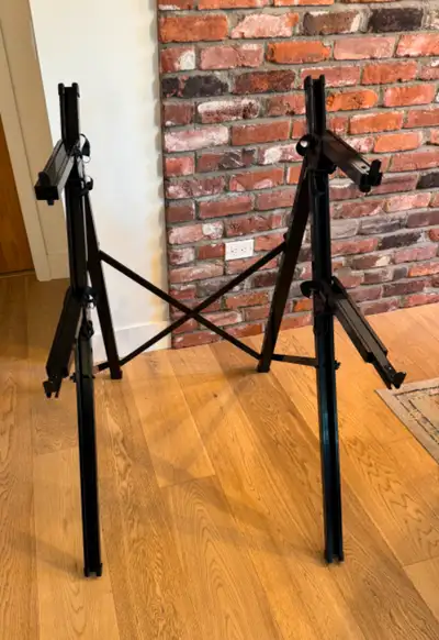 Standtastic 122KS 2-Tier Keyboard Stand and Case - LIKE NEW Bought this new and used once at rehears...