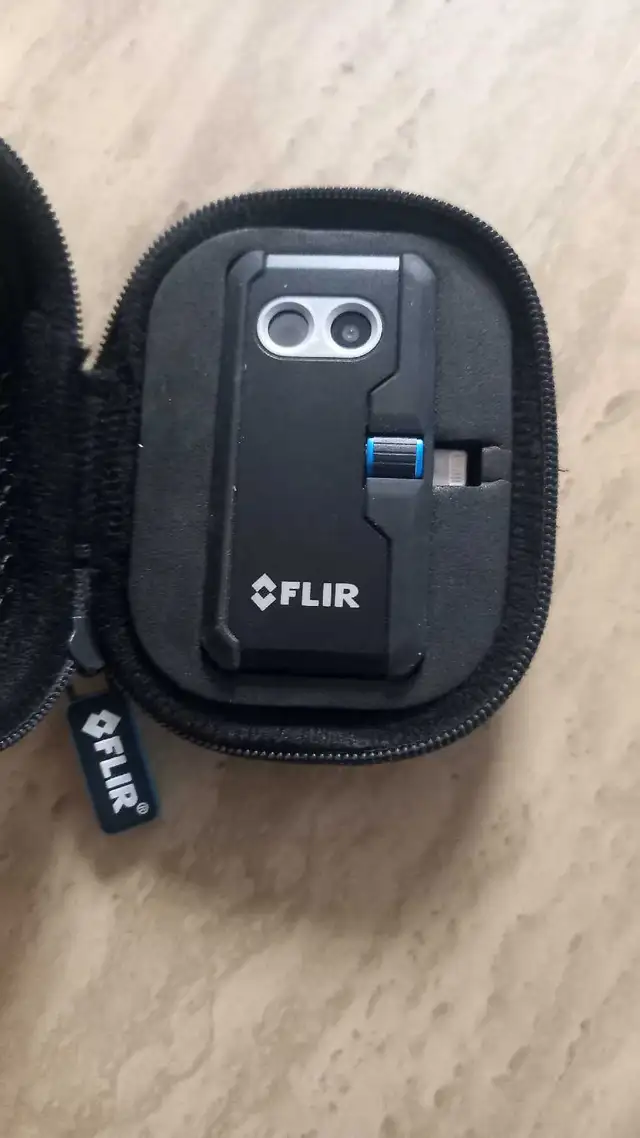 Flir one pro for ios with case 64324637321475123