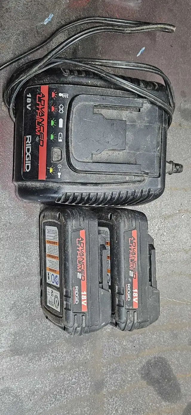 RIDGID Advanced Lithium 2 Battery and Charger in Power Tools in Kingston - Image 2