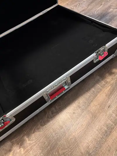 Flight cases - great condition, View more