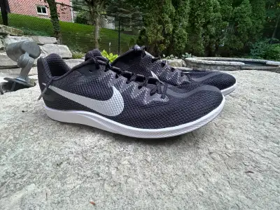 Nike Rival Distance Spikes – Men’s Size 12 – New, View more