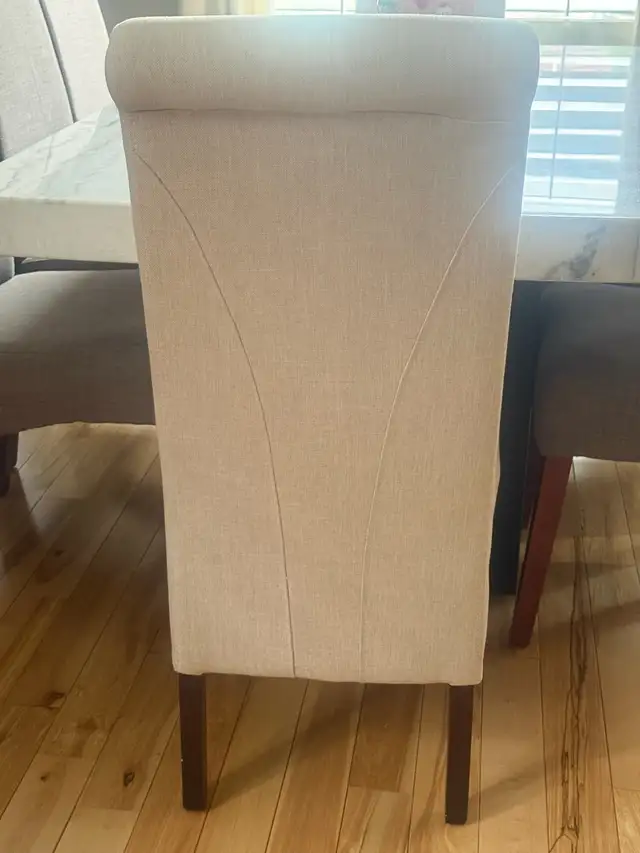 Upholstered set of  Dining Chairs/ Ergonomic Curved Backrest in Chairs & Recliners in Markham / York Region - Image 5