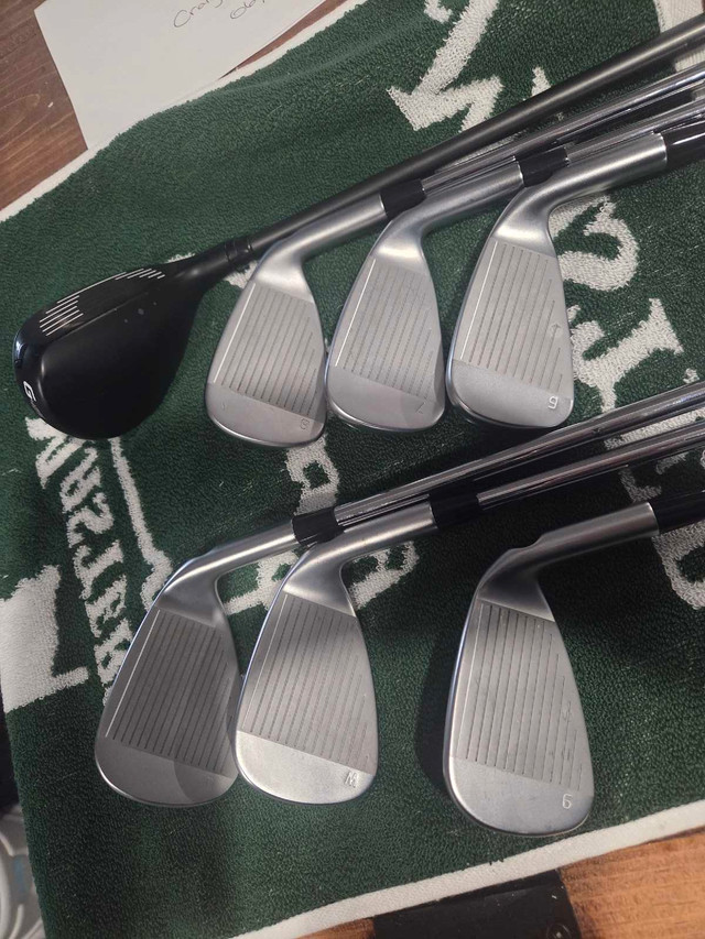 Ping G440 Irons 6-UW and G425 5 Hybrid Left Hand  in Golf in Kingston - Image 4