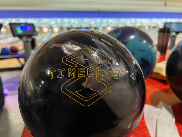Storm Timeless Bowling Ball (13lbs) in Other in City of Toronto