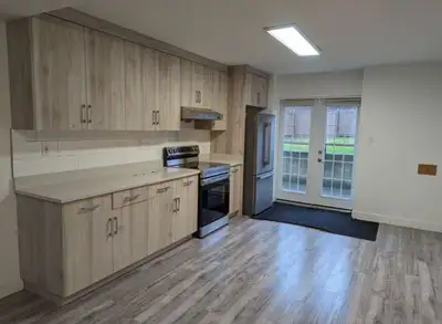 Looking for a roommate to occupy an unfurnished/Furnished private bedroom (available from June 1st)...
