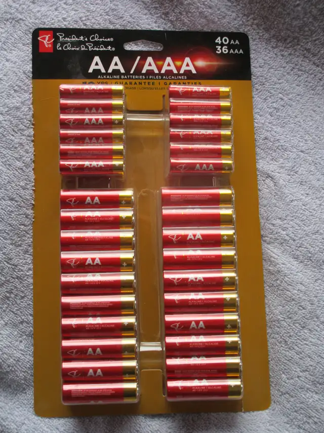 BATTERIES   AA -AAA (76)65565395191427120
