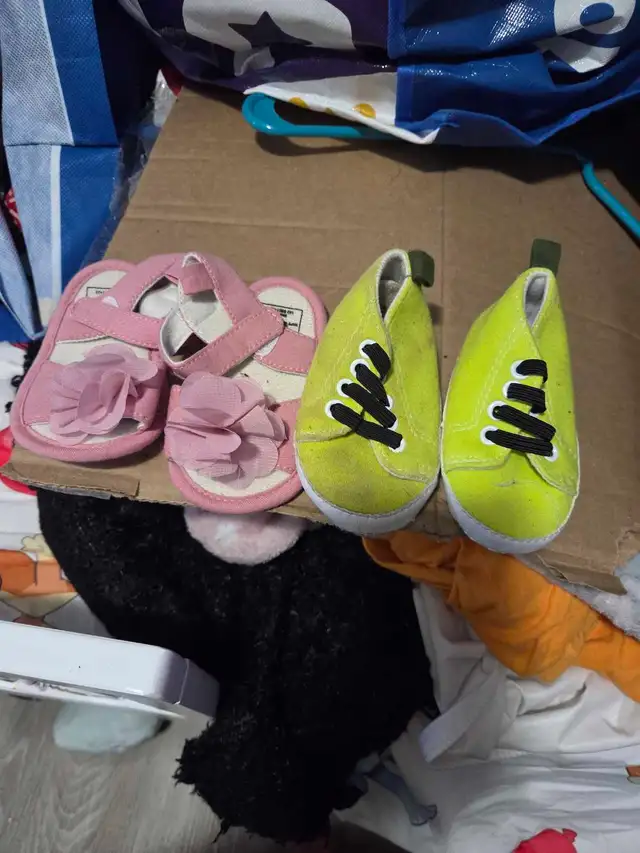 baby shoes in Clothing - 0-3 Months in Chatham-Kent - Image 5