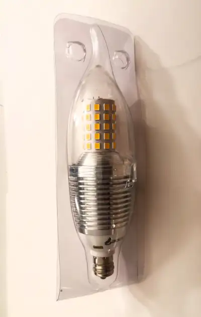 4 of Brand New BOGAO E12 LED Candelabra Bulb ( 12W ), View more